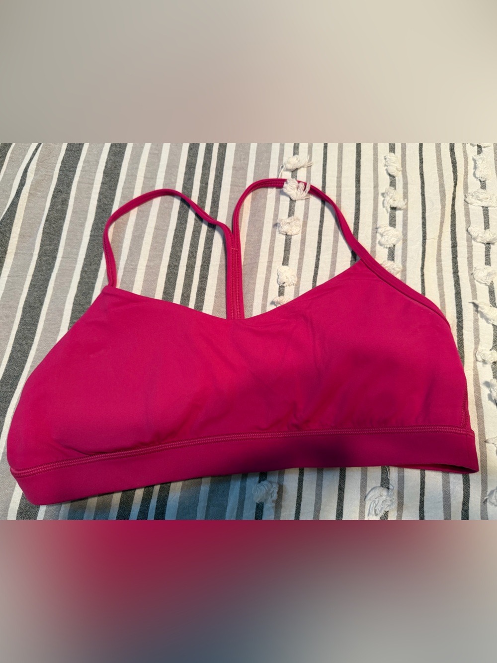 lululemon athletica Bright Pink Flow Y bra